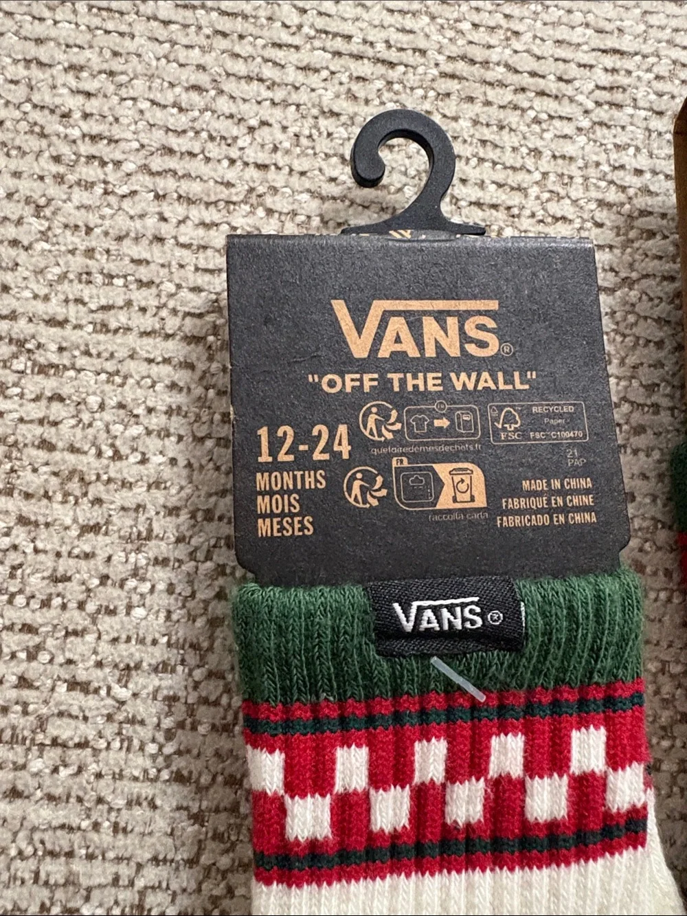 NWT 4 pair of Vans Kids Socks, 1 set Christmas, 1 set Teddy Bears